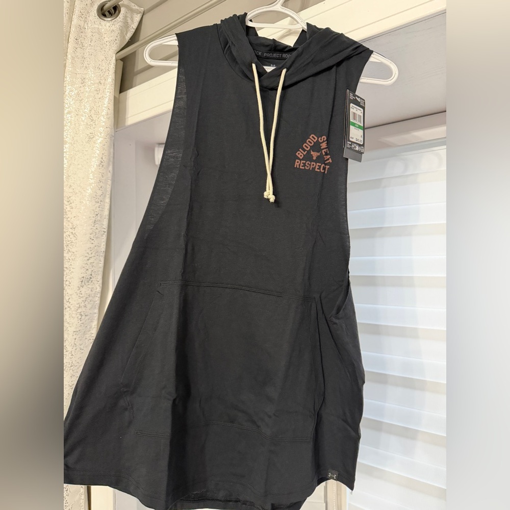 Under Armour Sleeveless Hoodie - Picture 2 of 8